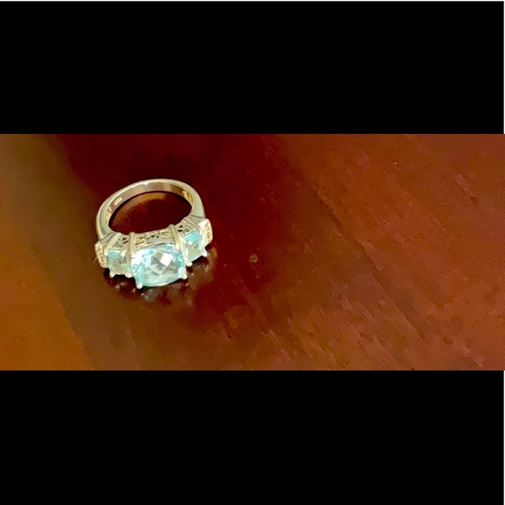 Elegant Blue Gemstone Ring
